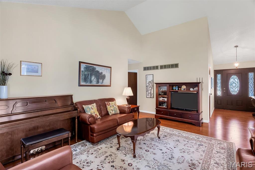 1423 Mautenne Drive Property Photo 10