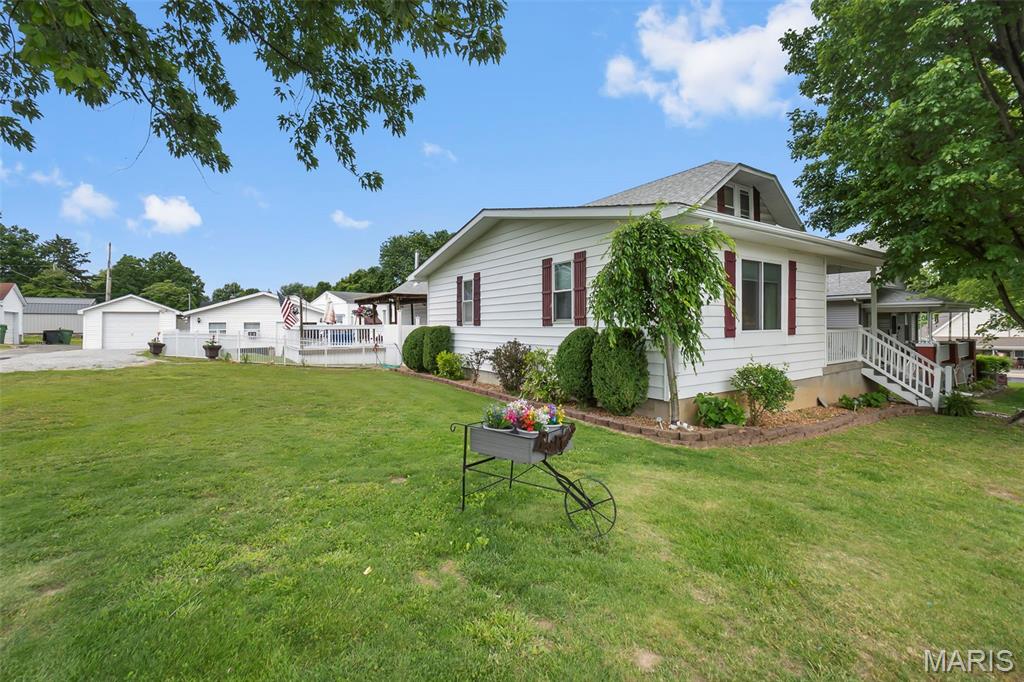 209 Knapp Avenue Property Photo 8