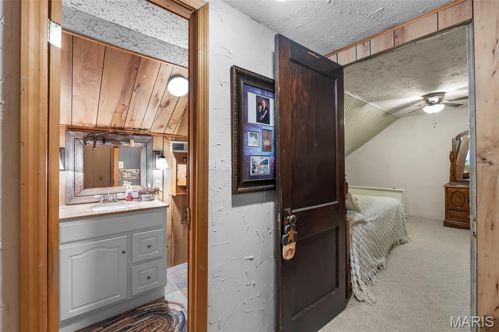 209 Knapp Avenue Property Photo 35