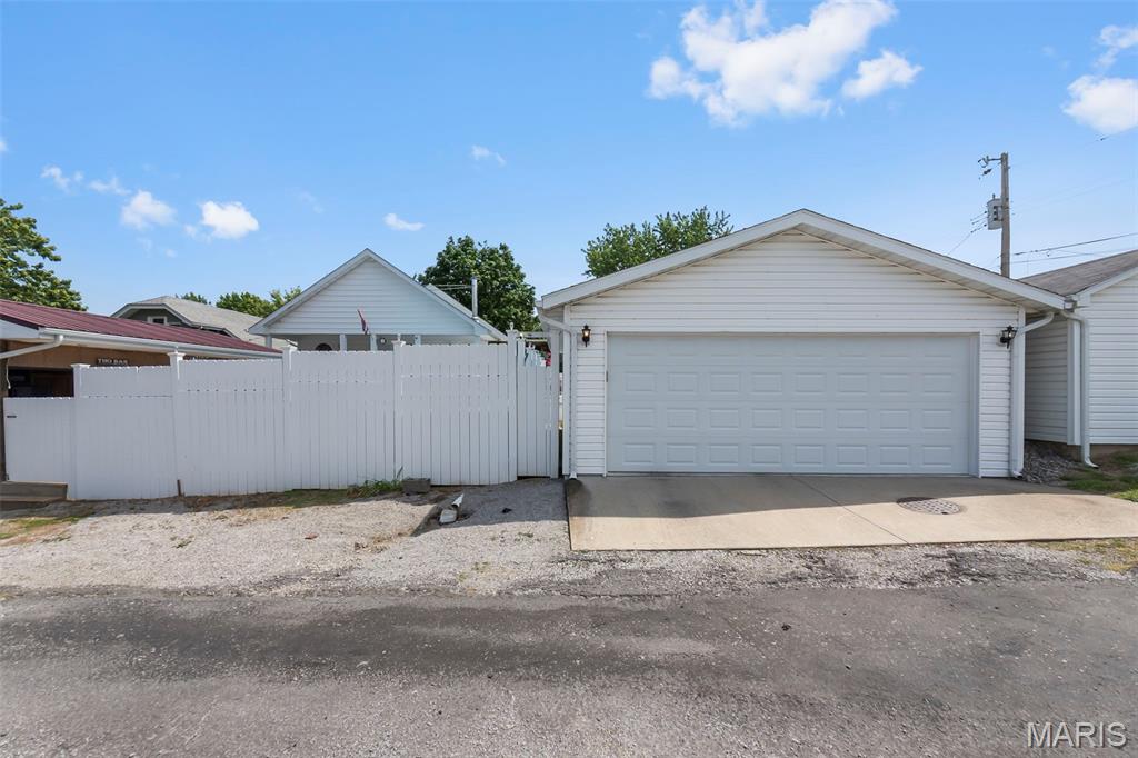 209 Knapp Avenue Property Photo 57