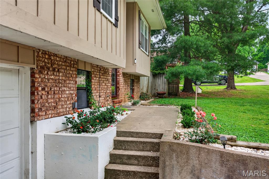 819 Odus Drive Property Photo 3