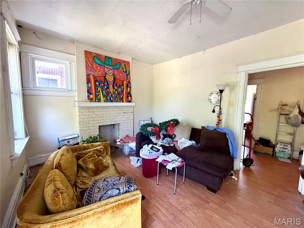 208 Bellerive Boulevard Property Photo 10