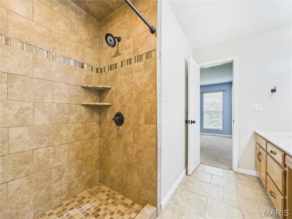 936 N West Lane Property Photo 31