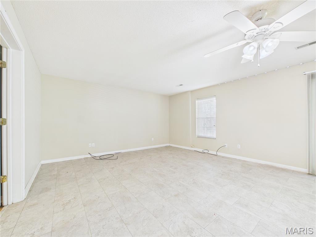 936 N West Lane Property Photo 34