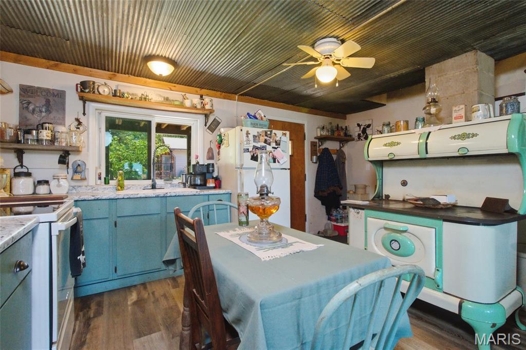210 County Road 320 Property Photo 29