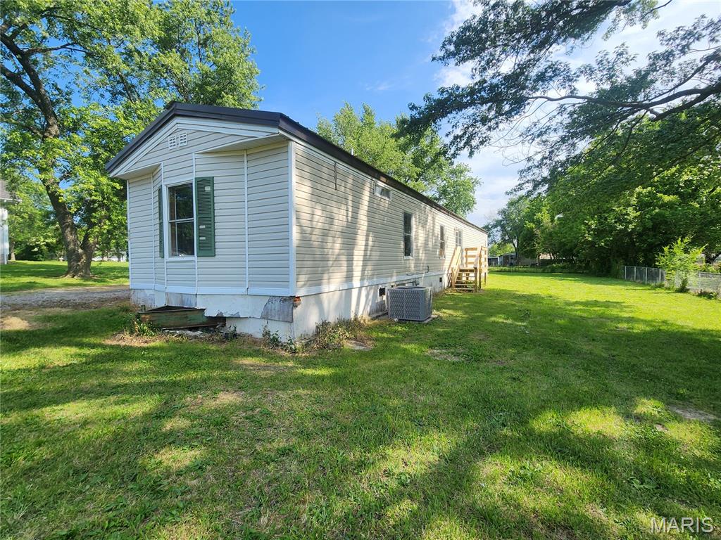 400 W Ruby Street Property Photo 3