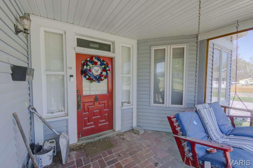 721 S Walker Street Property Photo 5