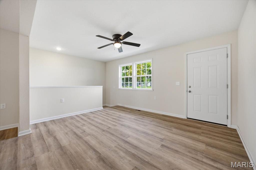 913 Apple Street Property Photo 6