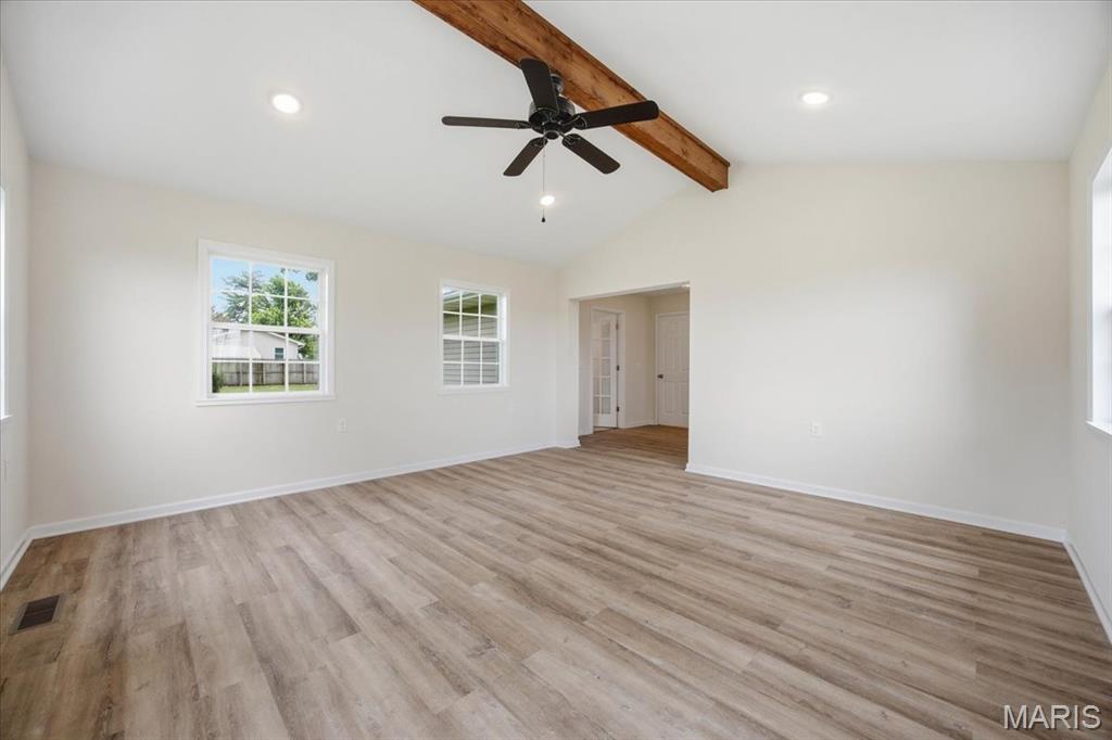 913 Apple Street Property Photo 14