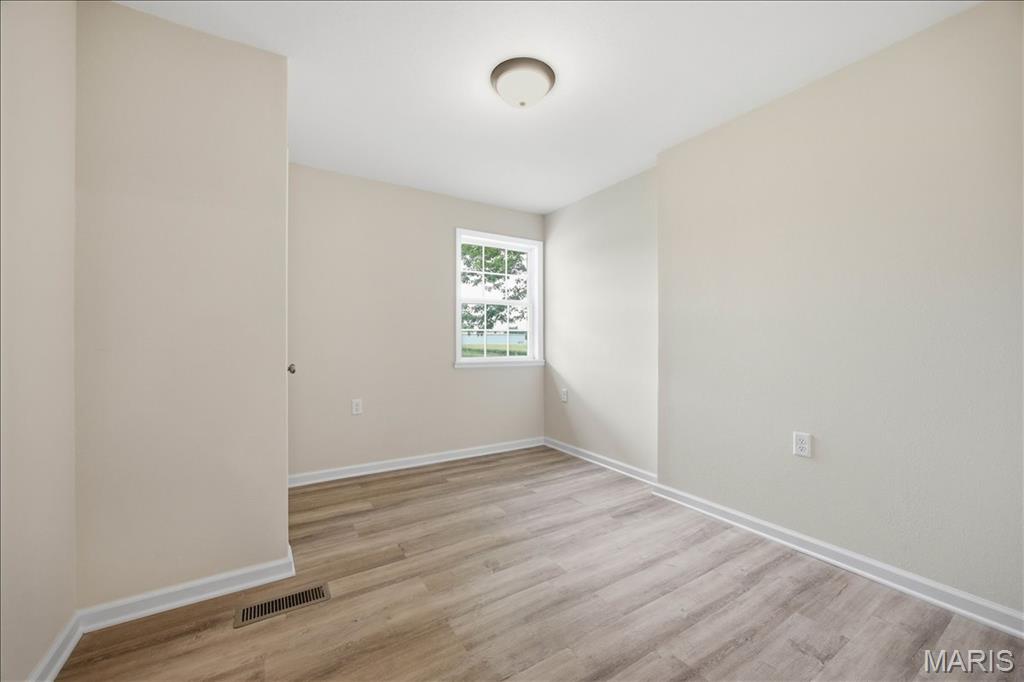 913 Apple Street Property Photo 22