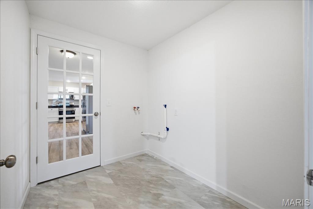 913 Apple Street Property Photo 24