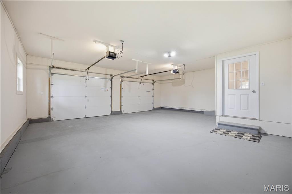 913 Apple Street Property Photo 25