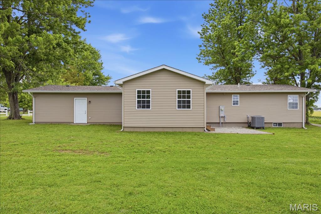 913 Apple Street Property Photo 31