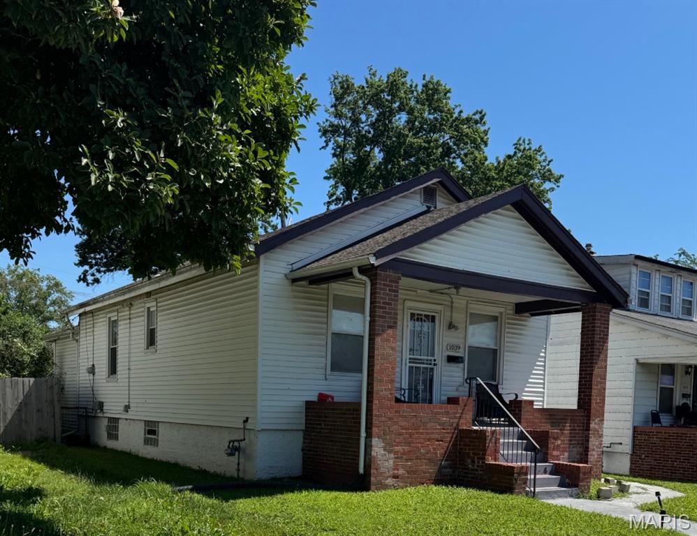 1039 Wall Street
