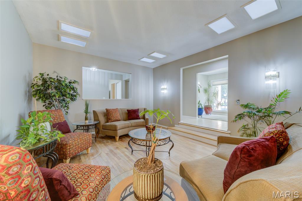 13248 Hobnail Drive Property Photo 11