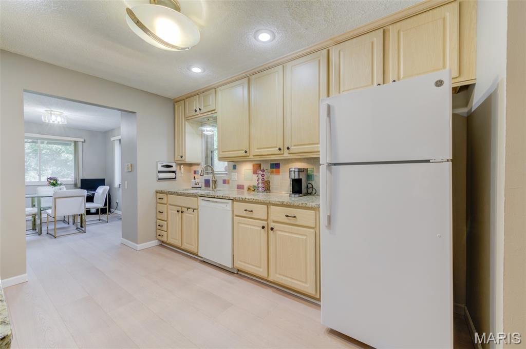 13248 Hobnail Drive Property Photo 17