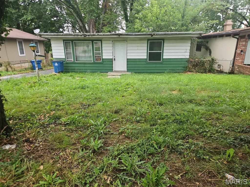7497 Rowles Avenue Property Photo 1