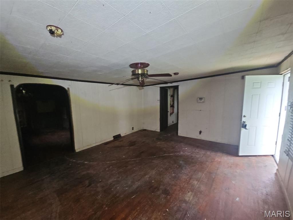 7497 Rowles Avenue Property Photo 4