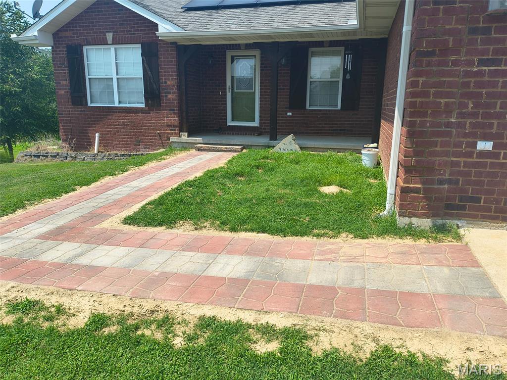 180 Glen Oak Drive Property Photo 3
