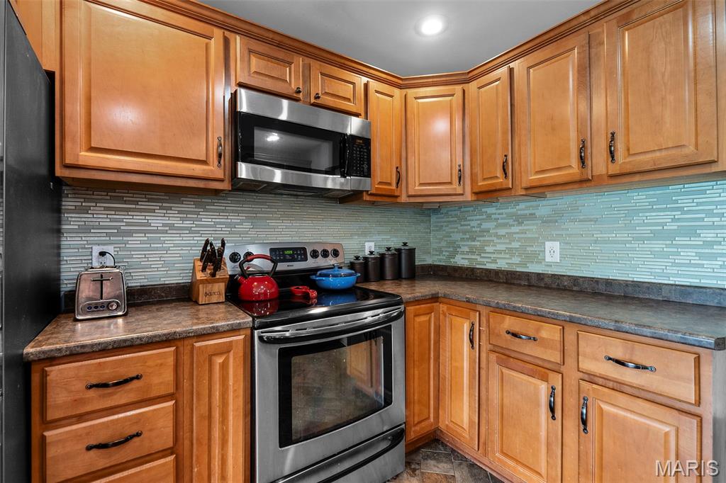 180 Glen Oak Drive Property Photo 21