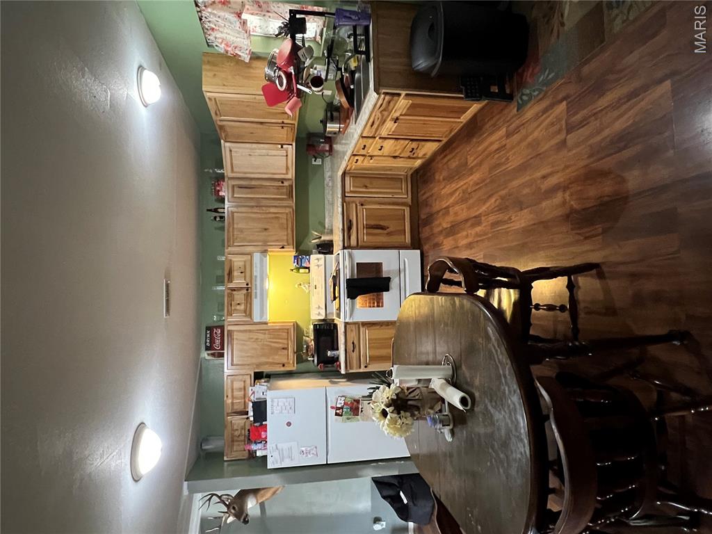 308 E Pine St Property Photo 8