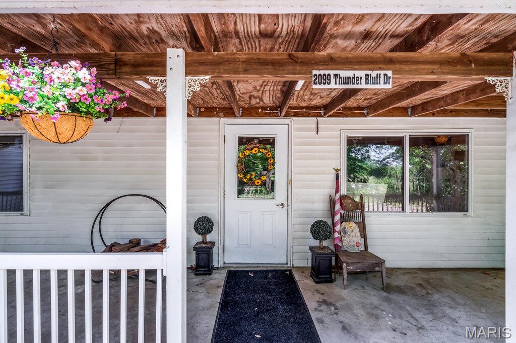 2099 Thunderbluff Road Property Photo 3
