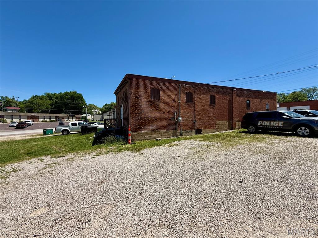 362 E Pine Street Property Photo 12