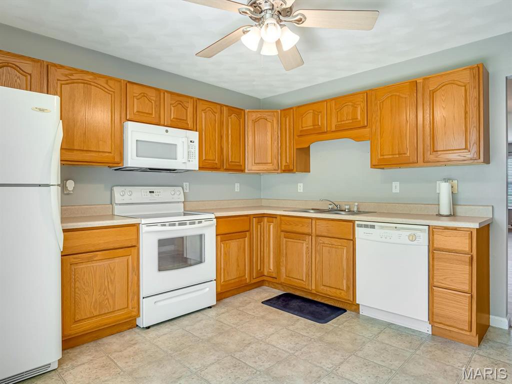 211 Alamosa Drive Property Photo 8