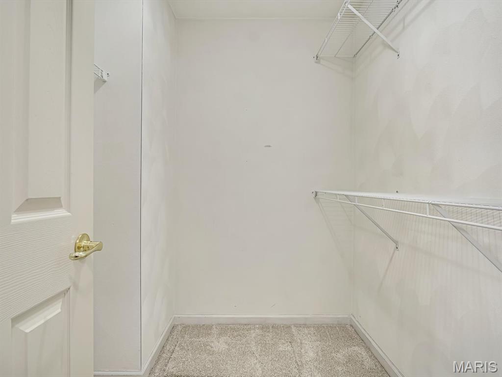 211 Alamosa Drive Property Photo 14