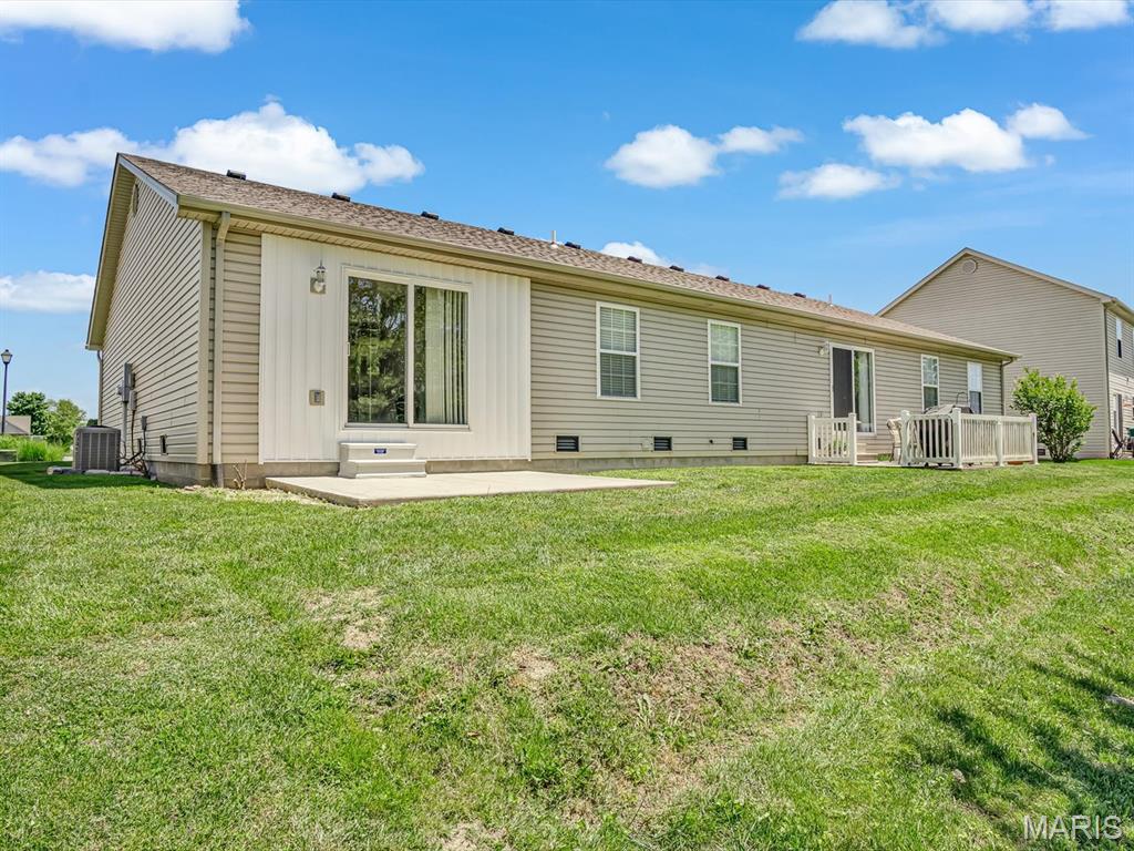 211 Alamosa Drive Property Photo 17