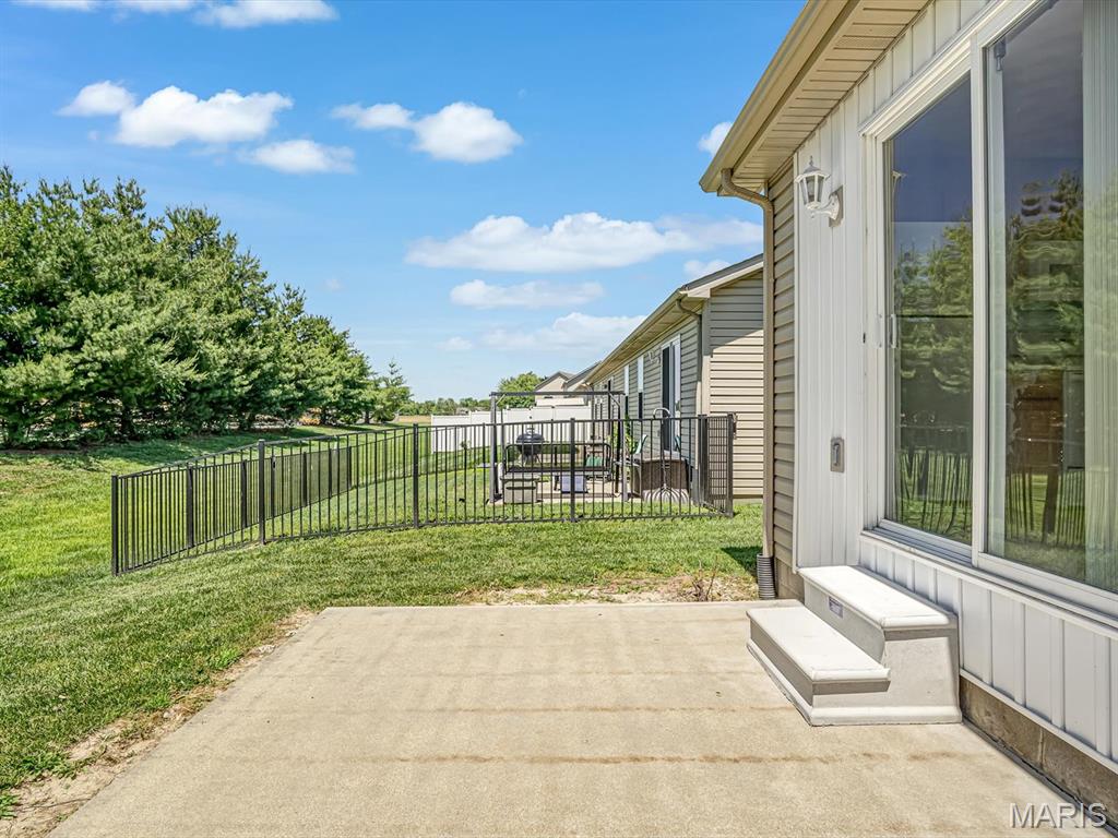211 Alamosa Drive Property Photo 18