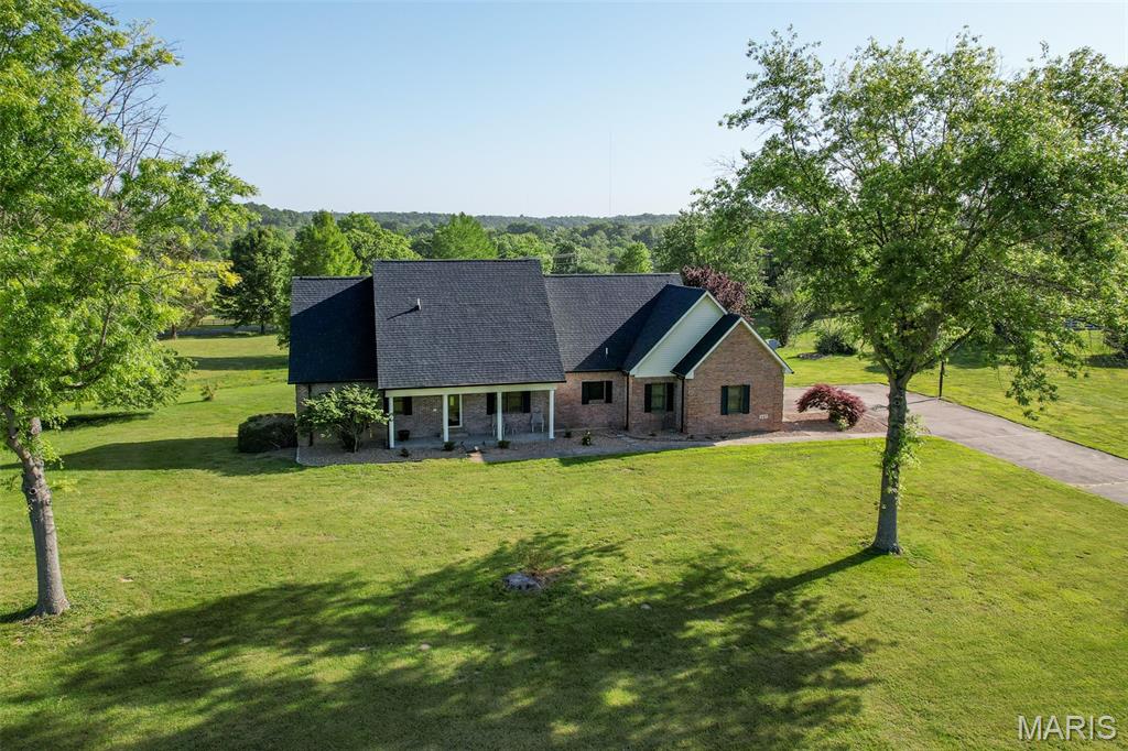 141 Ashley Drive Property Photo 2