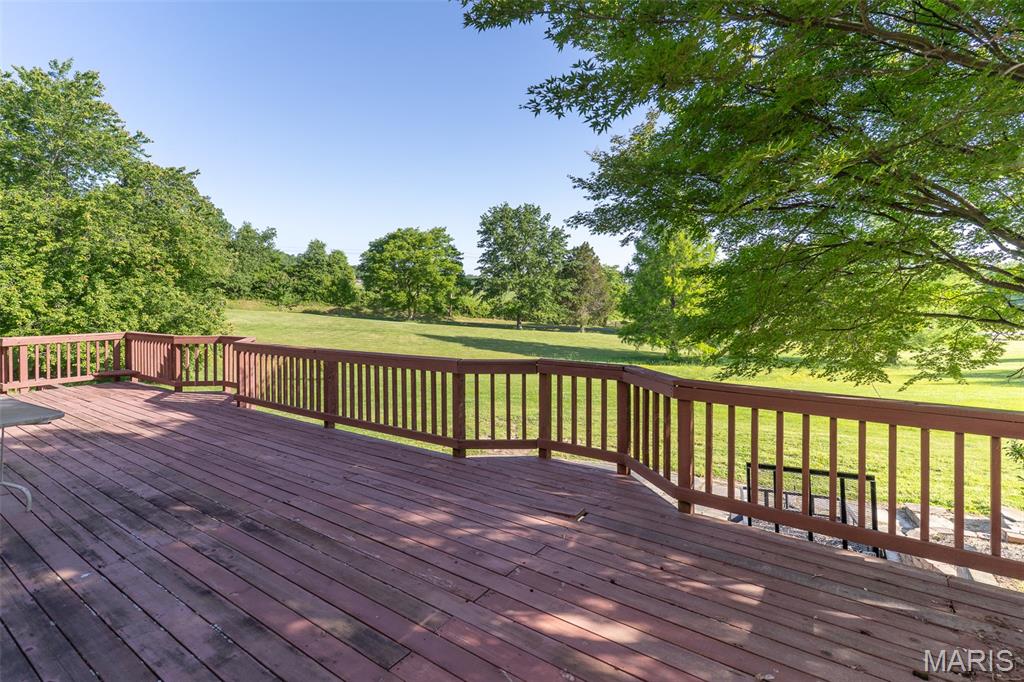 141 Ashley Drive Property Photo 16