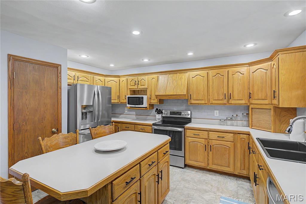 141 Ashley Drive Property Photo 18