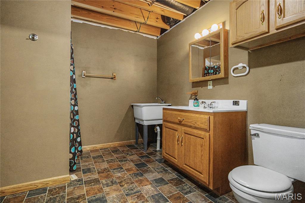 141 Ashley Drive Property Photo 37
