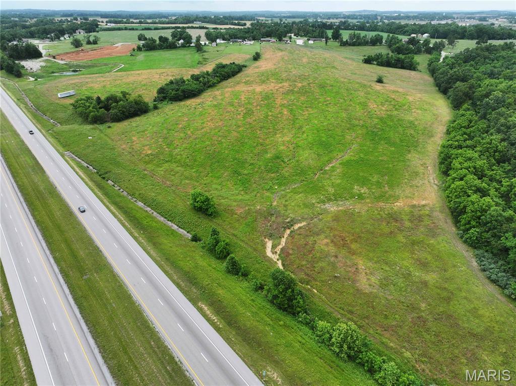 Near I-55 / W St Joseph St. Property Photo 19