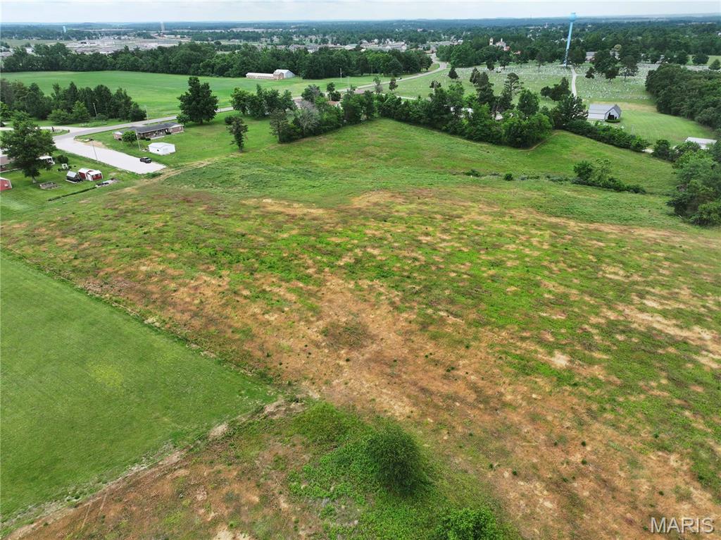 Near I-55 / W St Joseph St. Property Photo 25