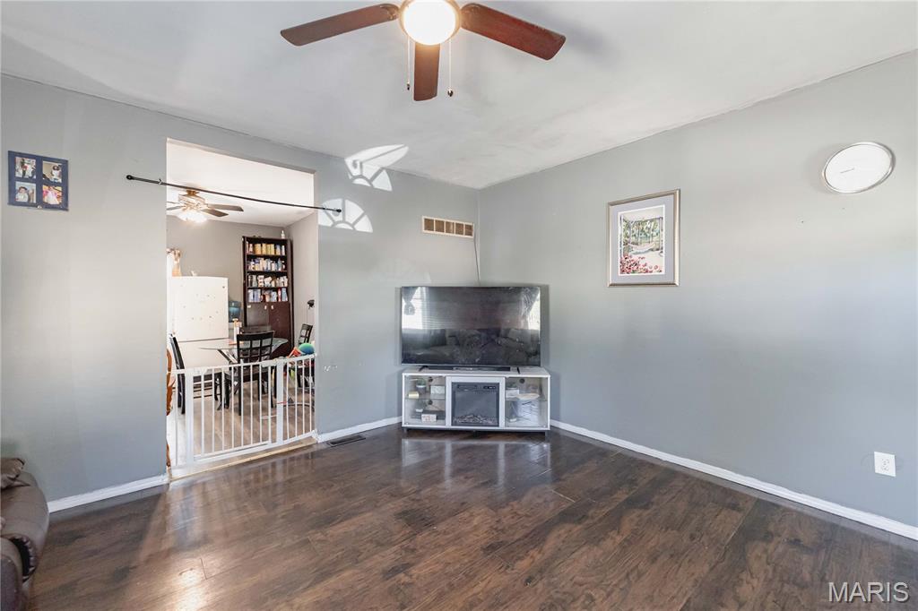 3702 Garnier Street Property Photo 6