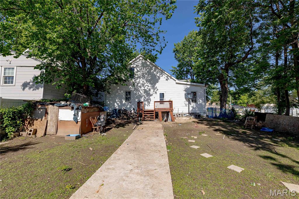 3702 Garnier Street Property Photo 40
