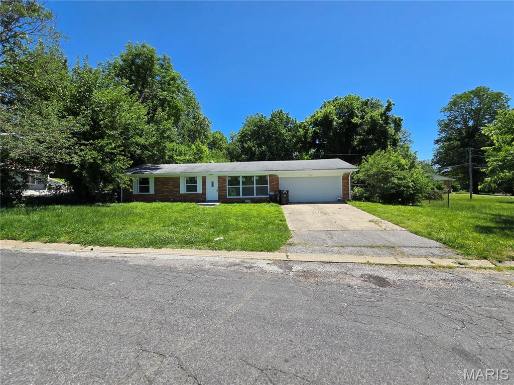 4 Hi Pointe Drive