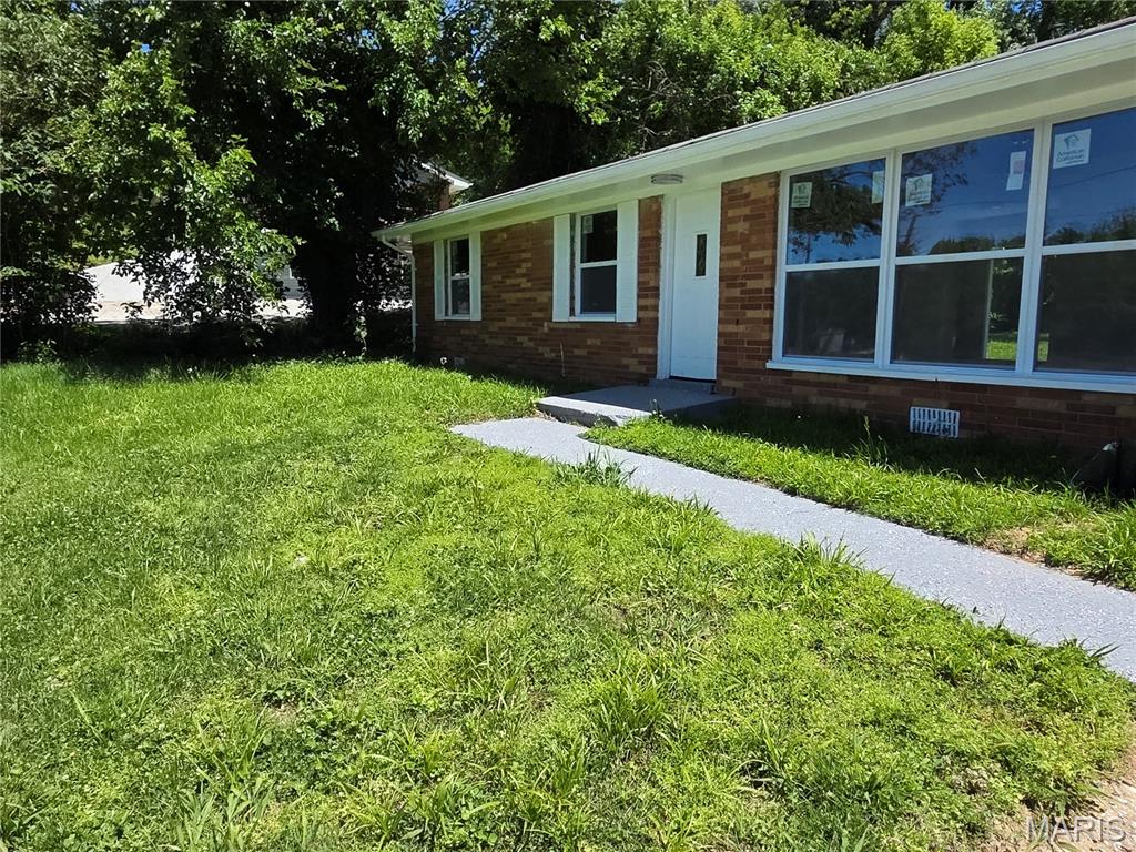 4 Hi Pointe Drive Property Photo 2