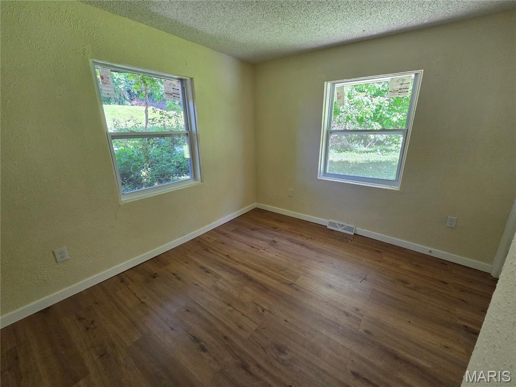4 Hi Pointe Drive Property Photo 14