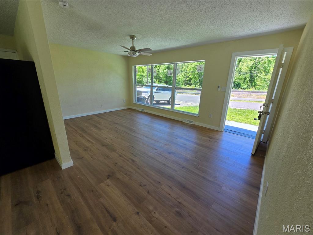4 Hi Pointe Drive Property Photo 17