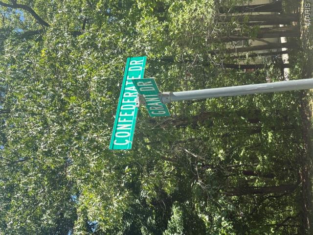 108 Confederate Drive Property Photo 4
