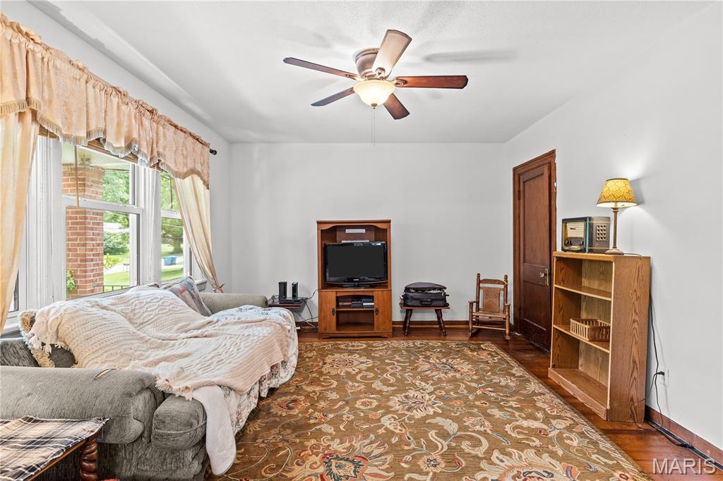 1531 Twillman Avenue Property Photo 8