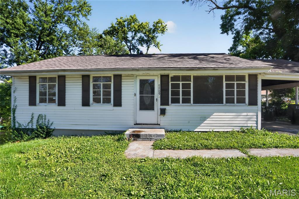 7709 Paddington Drive Property Photo 1