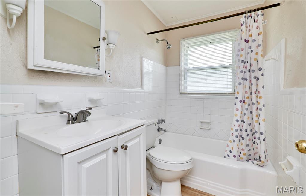 7536 Eunice Avenue Property Photo 8