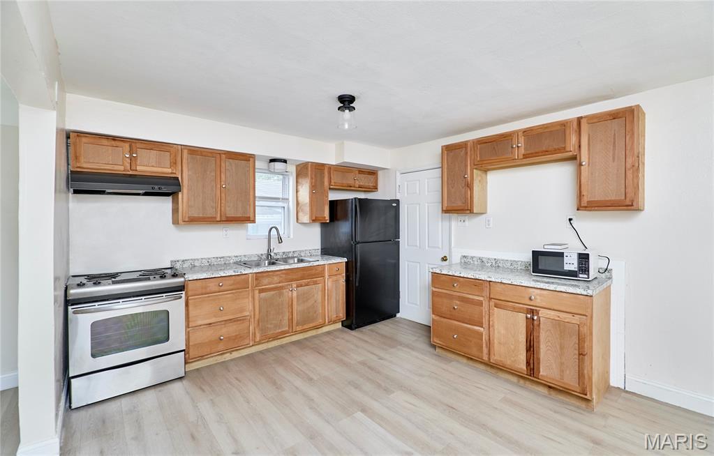 7536 Eunice Avenue Property Photo 14