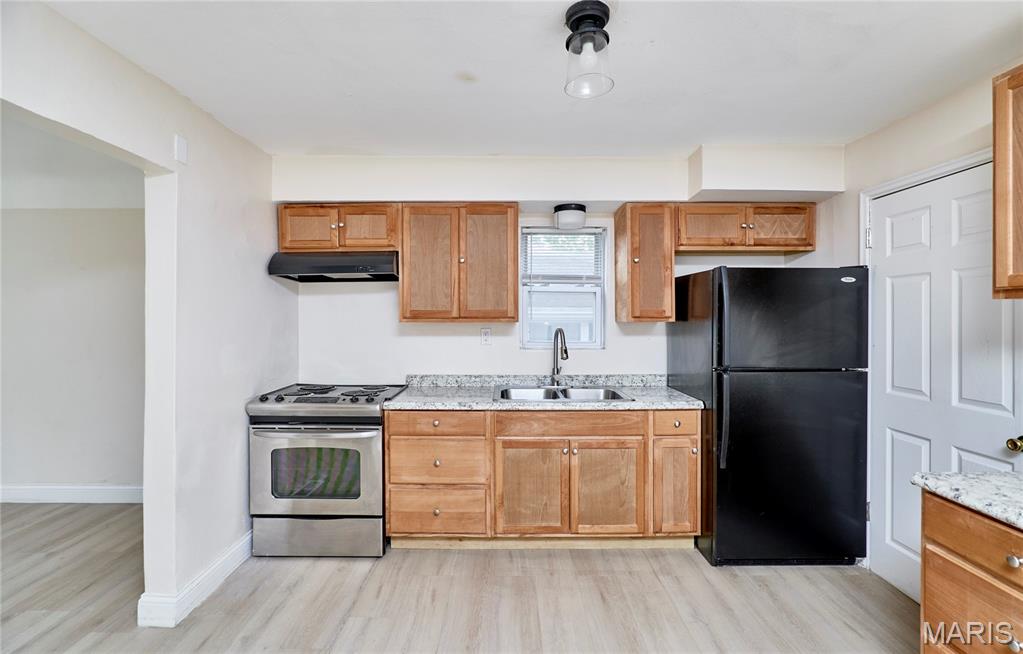 7536 Eunice Avenue Property Photo 18