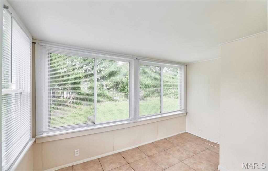 7536 Eunice Avenue Property Photo 20